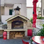 Bernarda Daire Makarska